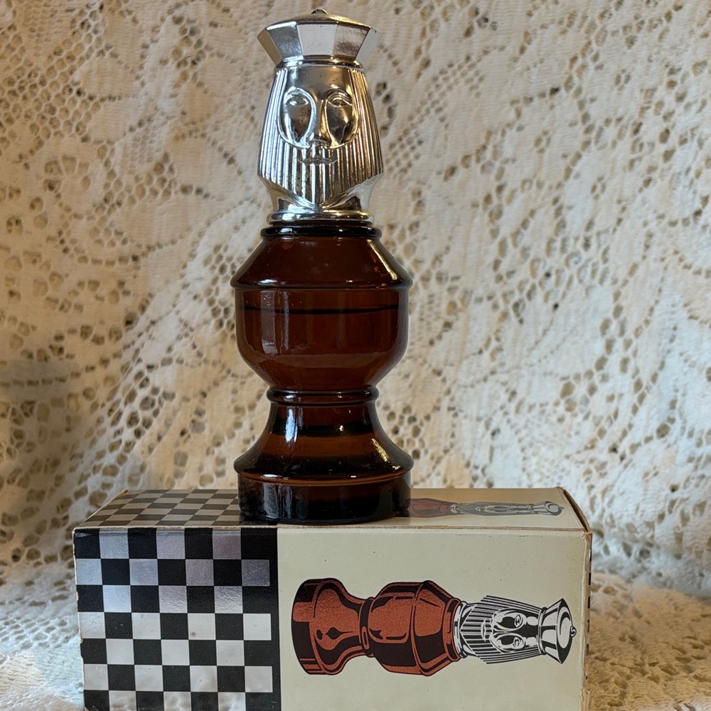 Vintage Avon The King Decanter